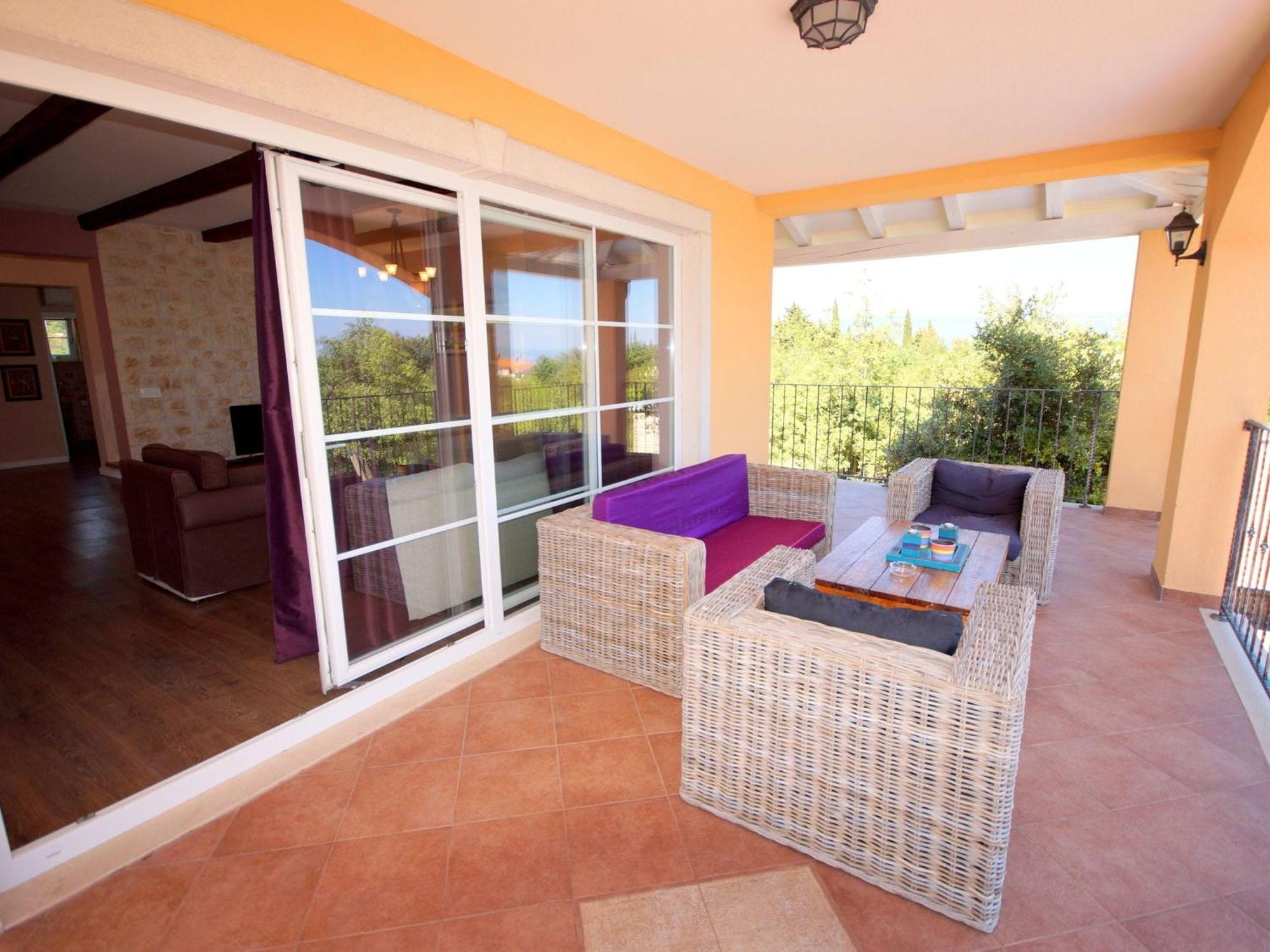 Lovely Villa With Pool, Wellness And Fenced Garden Rakalj Exterior photo